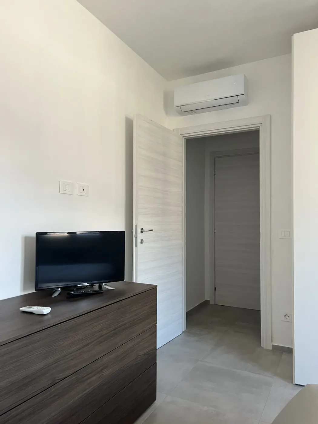 Camera con Smart TV appartamento Lake At Home Lecco