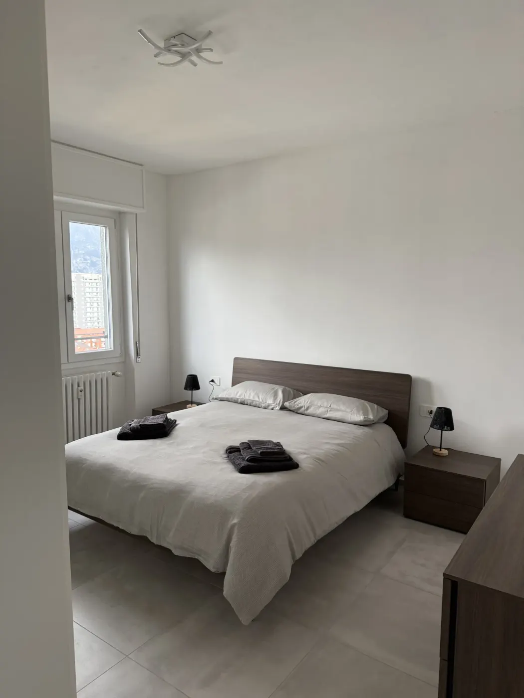 Seconda camera da letto appartamento affitto breve Lecco